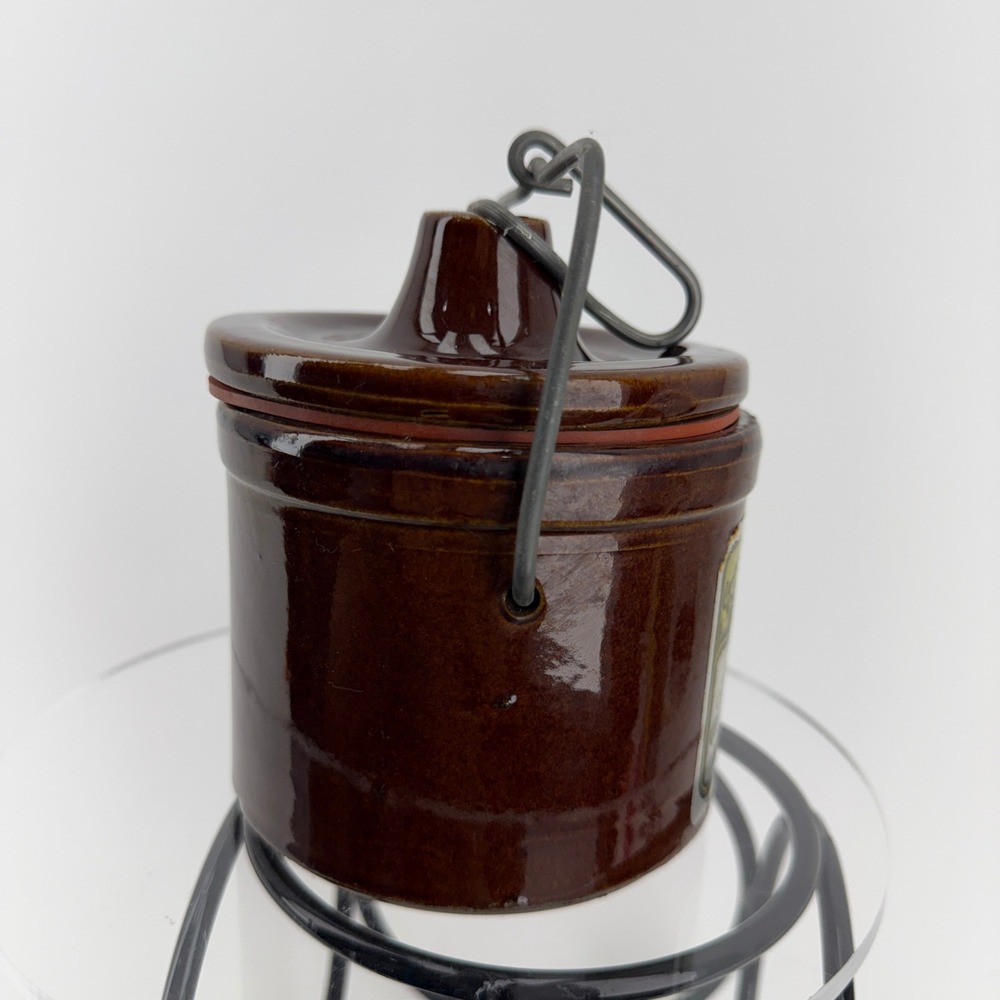 Vintage 1981 Century Pride Wisconsin Bacon Cheese Stoneware Crock with Wire Bail - Picture 4 of 11